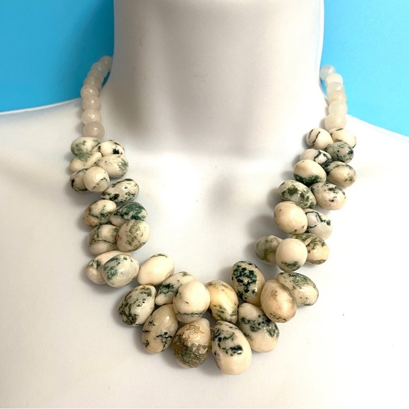 Natural Stone Beads Necklace - Picture 6 of 6